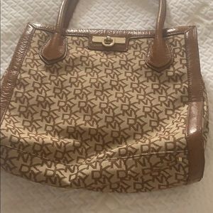 Tote used a few times